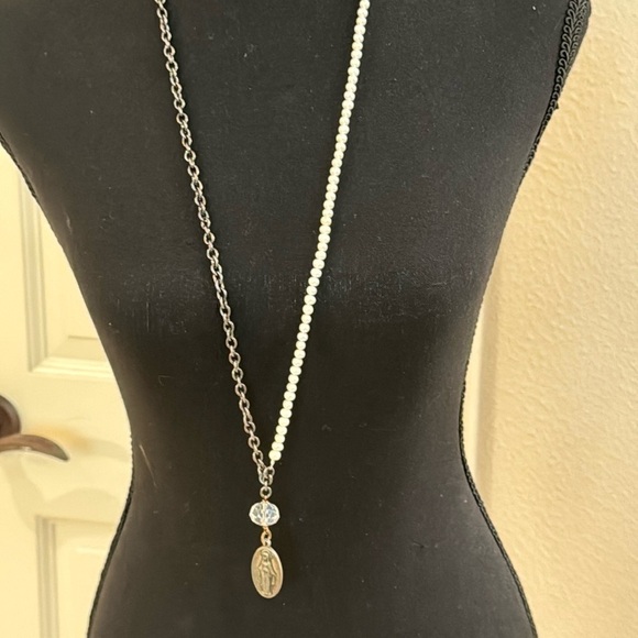 Blessings in Disguise necklace half genuine pearl half metal made in Italy - Picture 2 of 9